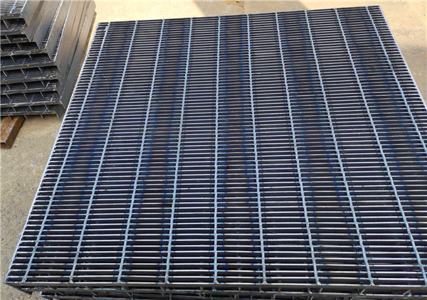 Steel gratings 