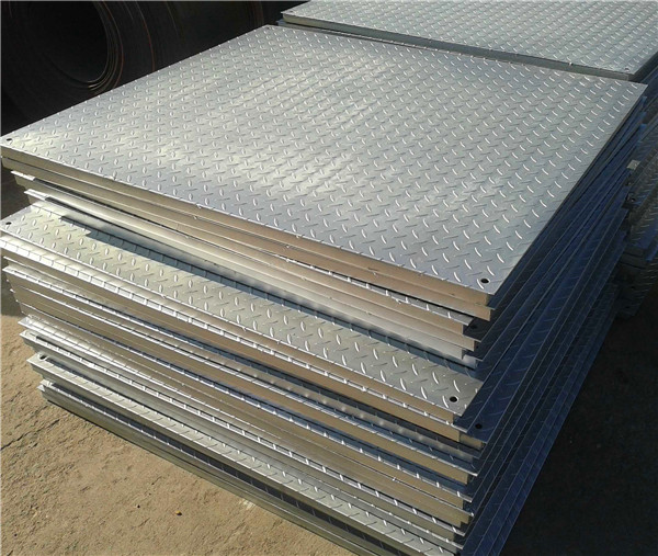 Steel gratings 