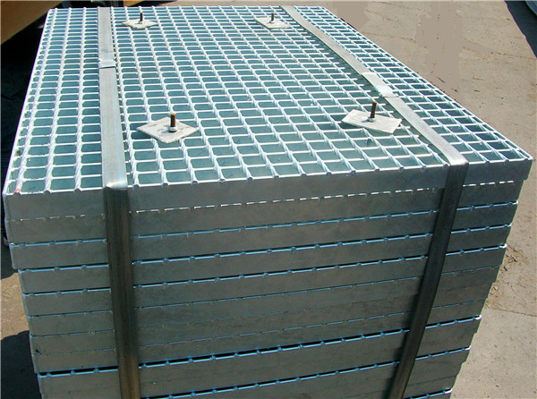 Steel gratings 